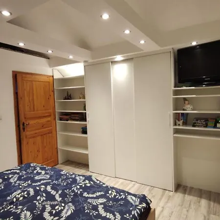 Ferienwohnung, Monteurwohnung, Voll Eingerichtet Διαμέρισμα *